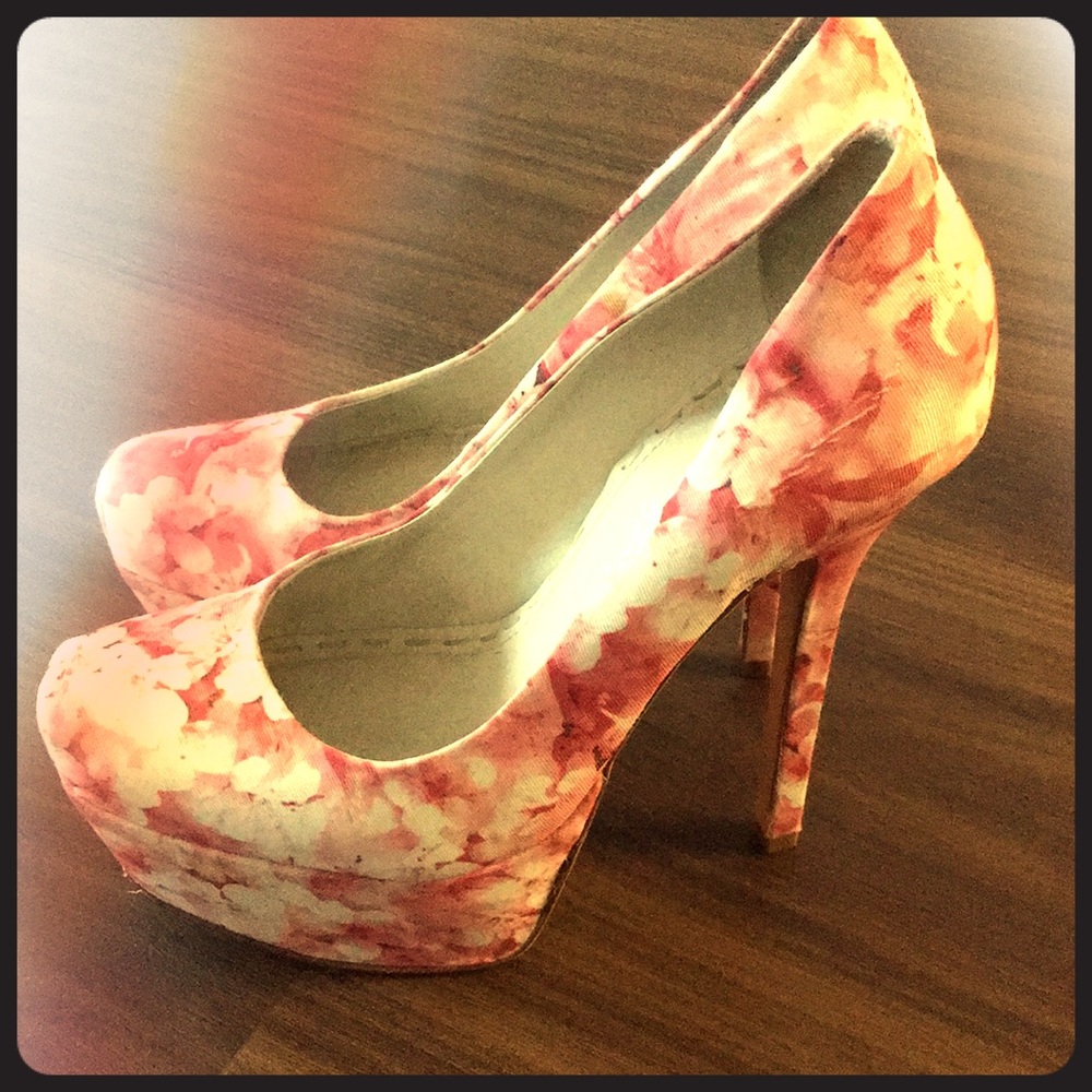 Alice & Olivia Stacey benet